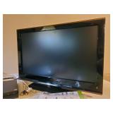 21' Insignia tv with Sony CD-DVD player and Antenna