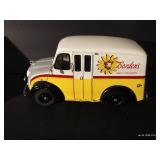 Danbury Mint 1950 Borden's Milk Truck