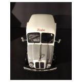 Danbury Mint 1950 Borden's Milk Truck