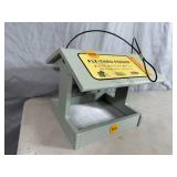 New Bird's Choice Fly-Thru Bird Feeder