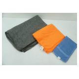 Blankets, Towel. (new/like new condition)