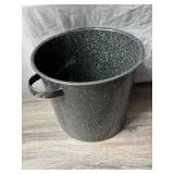 Granite Ware Stock Pot With Steamer Insert - New