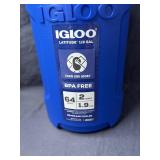 IGLOO Latitude Half Gallon Cooler Jug, 64oz - Brand New