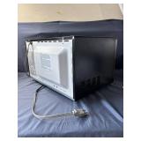 Black & Decker Microwave 9" x 13" x 11"