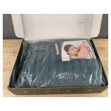 Valgeluik Heating Pad, 17" x 33" - Brand New *Q