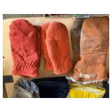 Lot Including Approximate 20 Winter Gloves Mittens Hats Caps Mixed
