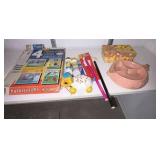 Huckleberry Hound Puzzles, Step Master Box, Hot Water Ceramic Children's Dish