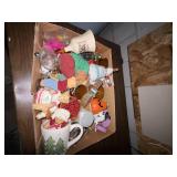 Holiday Decor Mugs Tray Plush Mixed Box
