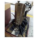Singer 99 Portable Sewing Machine Bentwood Case Electric Motor - in Good Working Condition