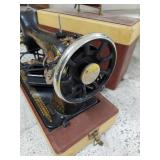 Singer 99 Portable Sewing Machine Bentwood Case Electric Motor - in Good Working Condition