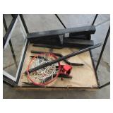 Spalding 60' Glass Screw Jack In-Ground Basketball Hoop - UNTESTED