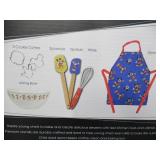 NEW Disney 100th Anniversary Kids' 8-Piece Baking Set - Mickey and Minnie