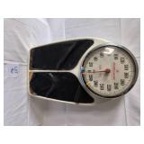 VINTAGE - Health-O-Meter Professional Scale