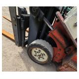 1999 Nissan C3500  LP Forklift
