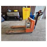 2001 Toyota 4000lb Pallet Jack