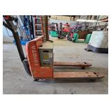 2001 Toyota 4000lb Pallet Jack