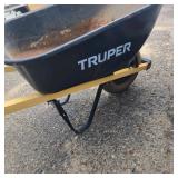 Truper Single Wheel Wheelbarrow with Steel Tray