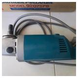 Makita 180mm Sander Polisher Model 9207SPB