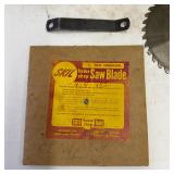 Vintage Skil Home Shop Circular Saw with Metal Carry Case and Accessories
