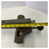 Metal Adjustable Guide Rail with Wheel Bracket
