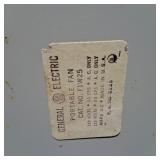 GE 3-Speed Portable Electric Box Fan Model VF25
