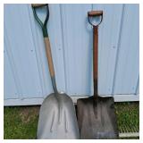 Lot of Snow Shovels and True Temper Roof Rake