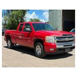 2011 CHEVROLET SILVERADO 1500 LT *4x4 | No Accidents Reported* (NO RESERVE)