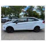 2013 FORD FIESTA SE *2 Owner* (NO RESERVE)