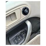 2013 FORD FIESTA SE *2 Owner* (NO RESERVE)