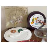 DN - Glass Serving Dishes & Wine Glasses Mixed Lot DN - Glass Serving Dishes & Wine Glasses Mixed Lot
