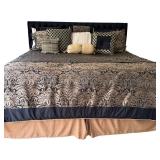 King Bedding Set Black & Gold Damask Comforter With Pillows King Bedding Set Black & Gold Damask Comforter With Pillows