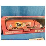 1993 Racing Champions Tide Transporter: Features Ricky Rudd