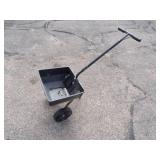 True Temper Lawn Spreader