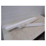 2 LED Light Fixtures with Bulbs