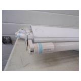2 LED Light Fixtures with Bulbs