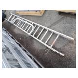 20' Extension Ladder with Stabilizing Bar