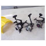 5 Fishing Reels and Fish Grabber