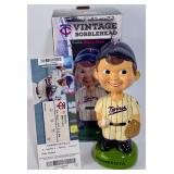 Minnesota Twins Baseball 1965 50th Anniversary  Kwik Trip Vintage Bobblehead w/ Ticket - New In Box