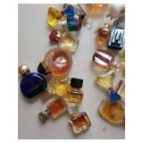 Assorted Designer Perfume Mini Bottles (Lot of 18)