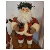 Santa Figurine Pair (Lot of 2)