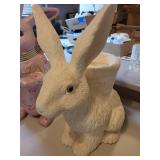 Rabbit figures (Lot of 2)