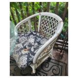 White Wicker Glass Top Patio Dining Set (5-Piece)