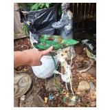 Metal Mouse Garden Statue With Leaf Umbrella