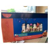 Disney Mickey Mouse Halloween Glass Treat Jar w/ Peanuts Box