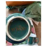 Gevalia Cafe Mug Set of 4 Green Gold Rim King of Sweden Crest Boxed