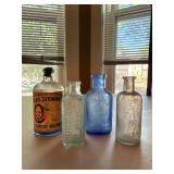 Antique Glass Bottle Group Mrs Stewart Phillips Pinkham 4 Pc