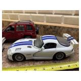 Maisto & Matchbox 1/18 Diecast Car Lot Mercedes Jeep Viper
