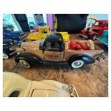 Vintage Style Die-Cast Pickup Truck Car Decor Lot w Wood Truck Plaque