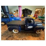 Vintage Style Die-Cast Pickup Truck Car Decor Lot w Wood Truck Plaque
