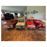 Assorted Diecast Model Cars & Trucks Lot 1:18 1:24 Advertising Classic